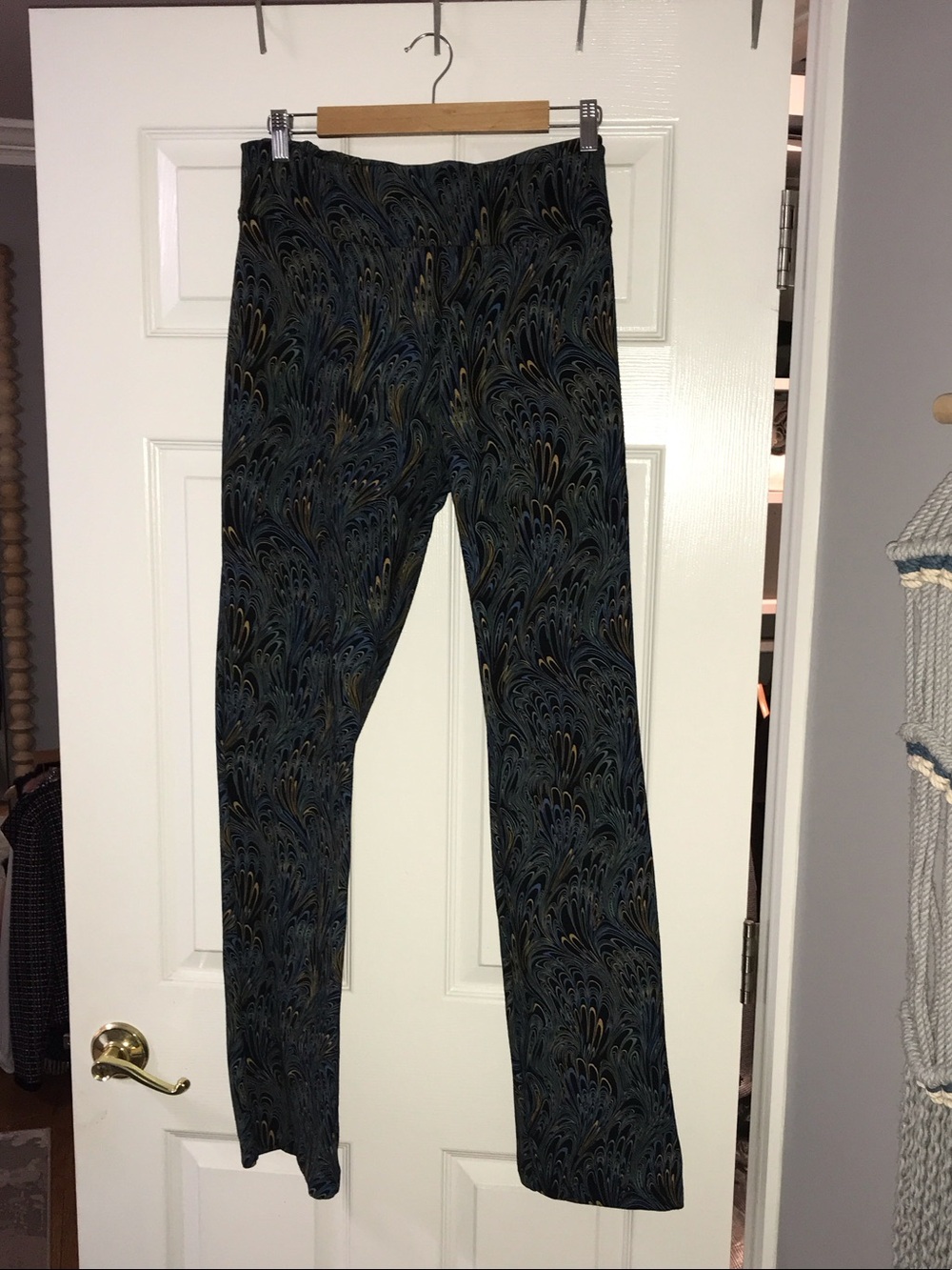 Soft Surroundings Blue and Black Patterned Straight-Leg Jeans